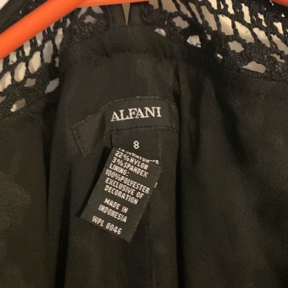 Women’s black and tan dress - Picture 2 of 3